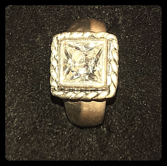 COPY - STERLING SILVER size 7 cubic zirconia ring - Picture 1 of 3